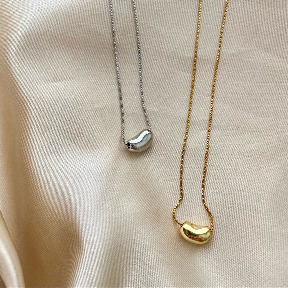 💙Golden/Silver Lucky Bean Necklaces - Picture 5 of 15